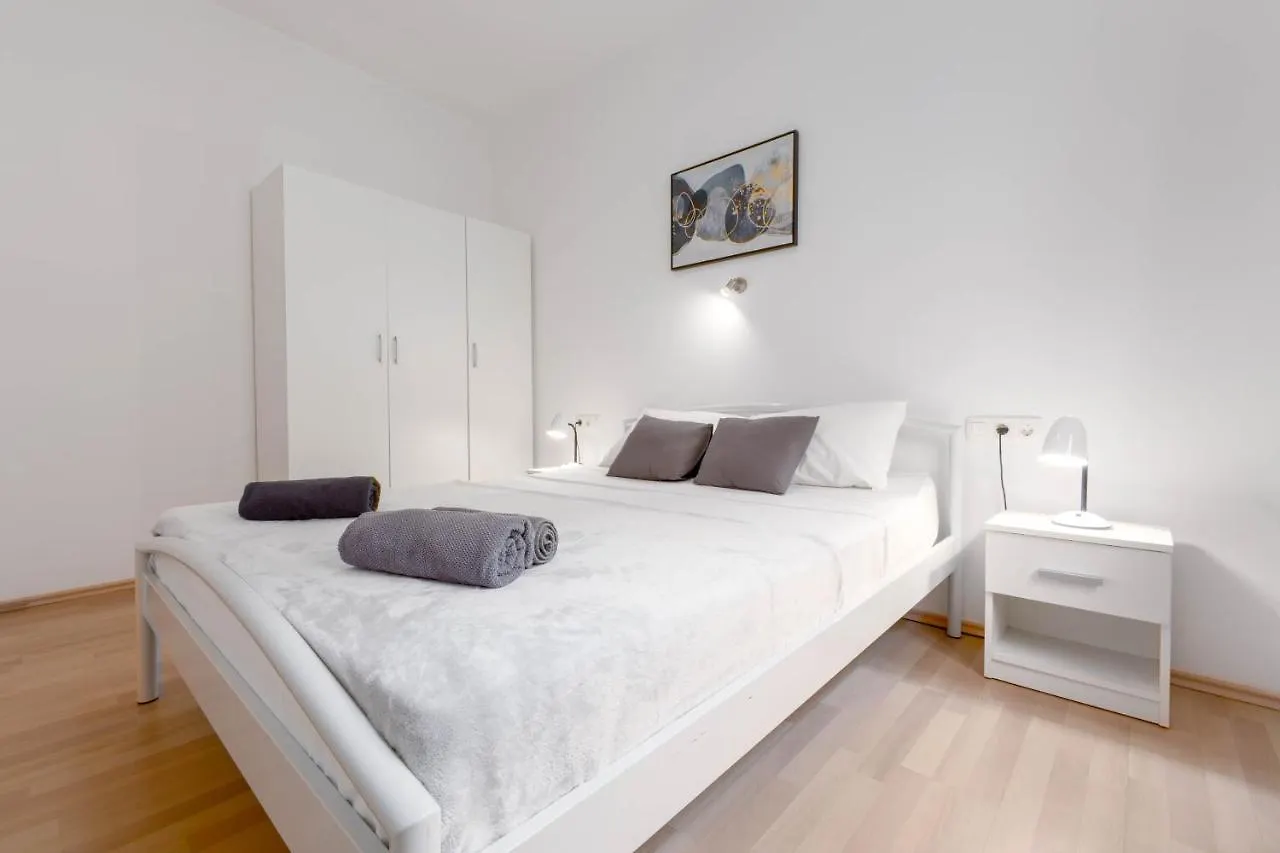 Bora Apartment Pula Croatia