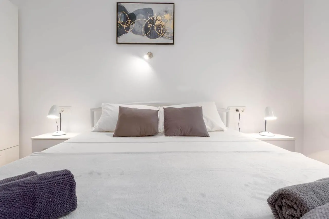 Bora Apartment Pula 0*,  Croatia