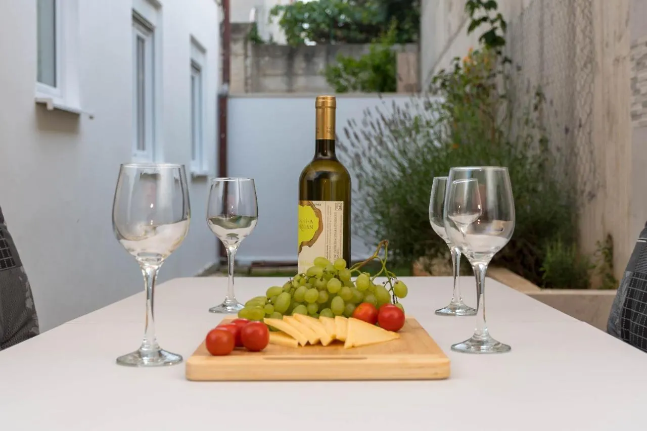 Bora Apartment Pula
